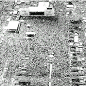 Fora Sindical reuniu 900 mil pessoas em festa-comcio realizada no dia 1 de maio na zona norte de So Paulo.